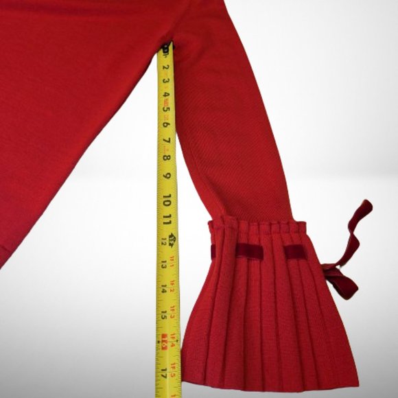VALENTINO GARAVANI STUNNING BRIGHT RED SWEATER WITH BELL PLEATED SLEEVES - Picture 15 of 16